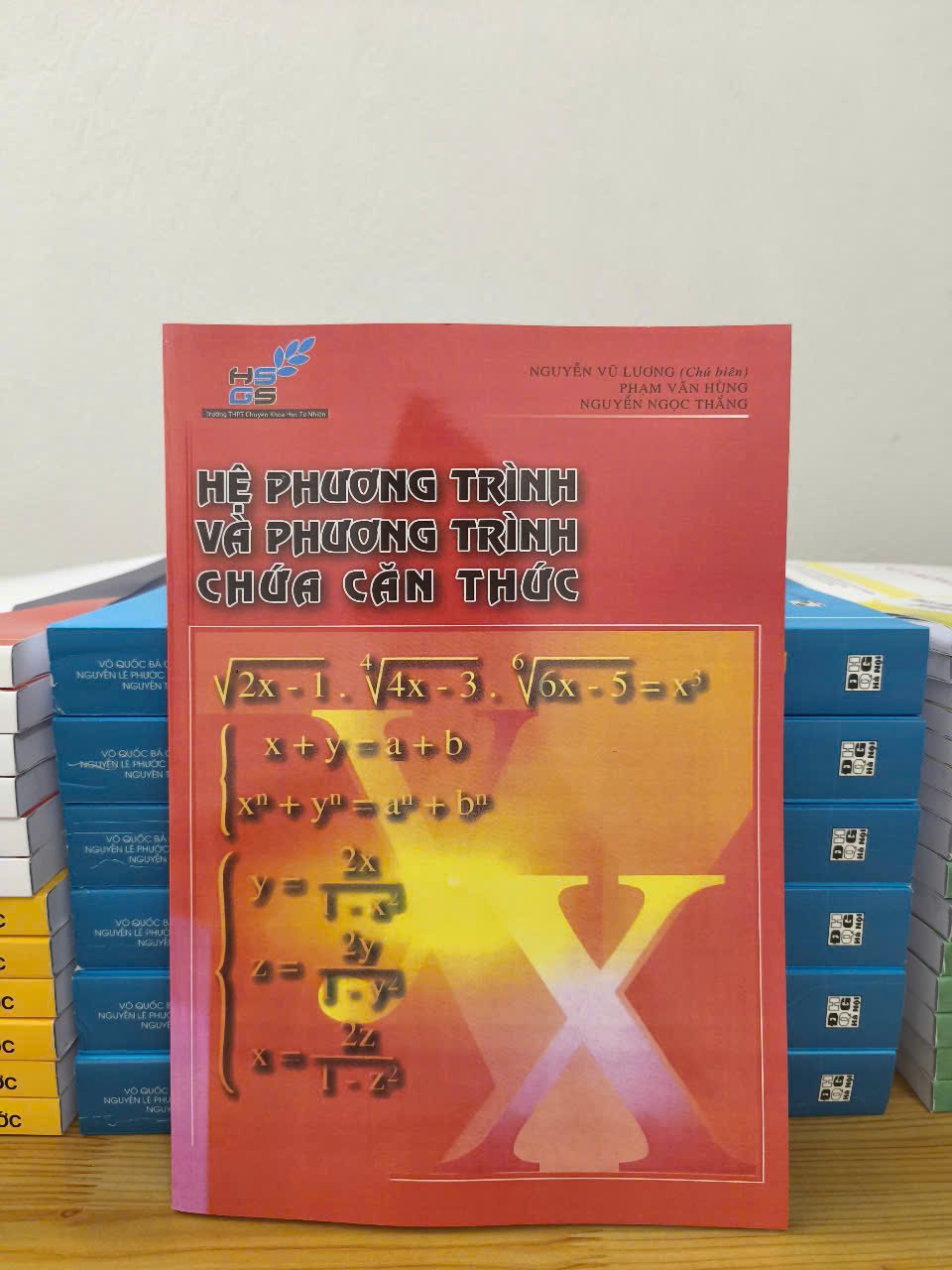 Hệ phương trình và phương trình chứa căn thức